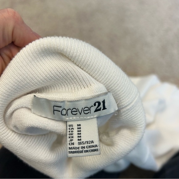 FOREVER 21 Ivory white long sleeve knit turtleneck sweater Sz M - Picture 6 of 10
